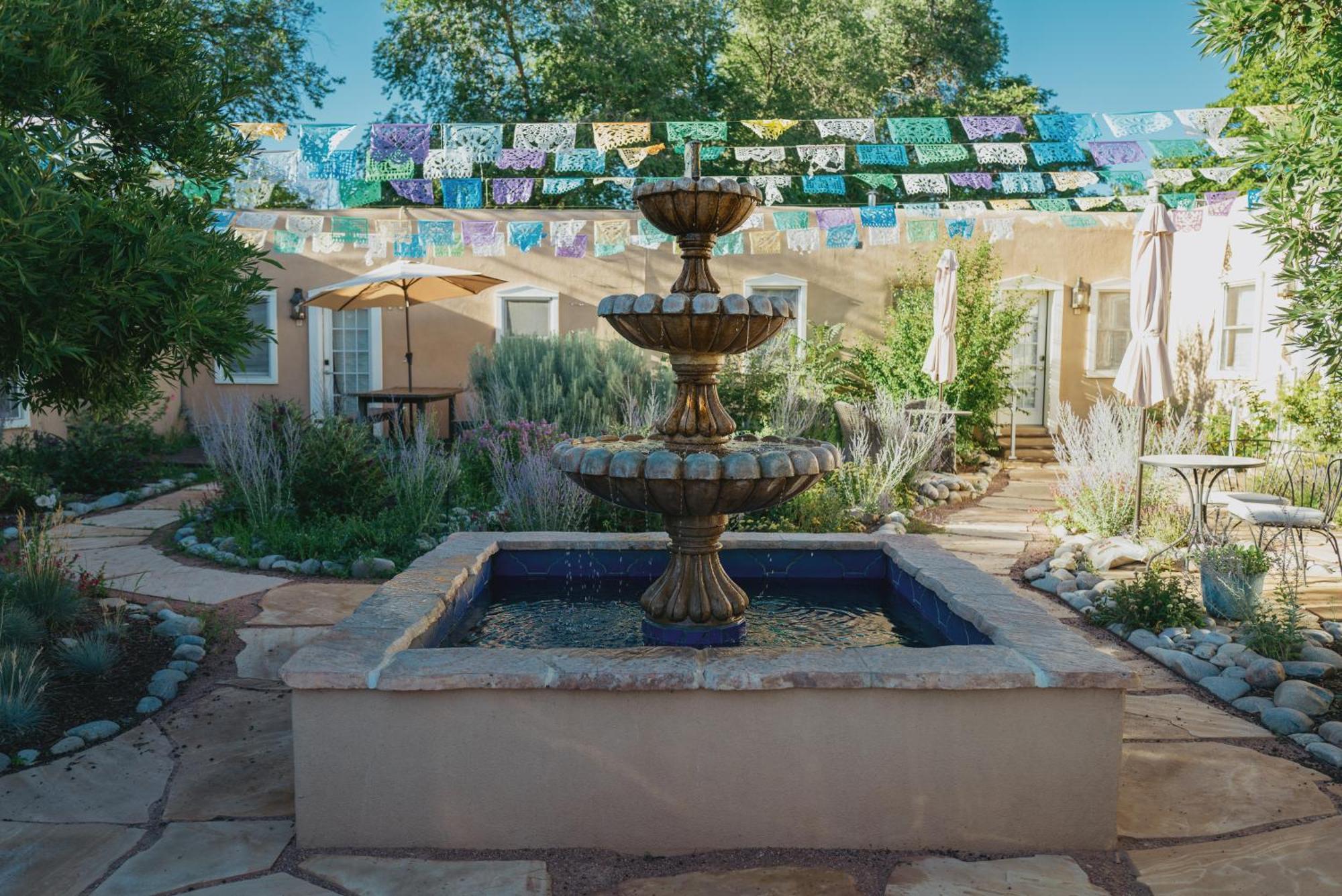 Dos Hermanas Casita 8 Downtown Courtyard Patio Santa Fe Exterior foto